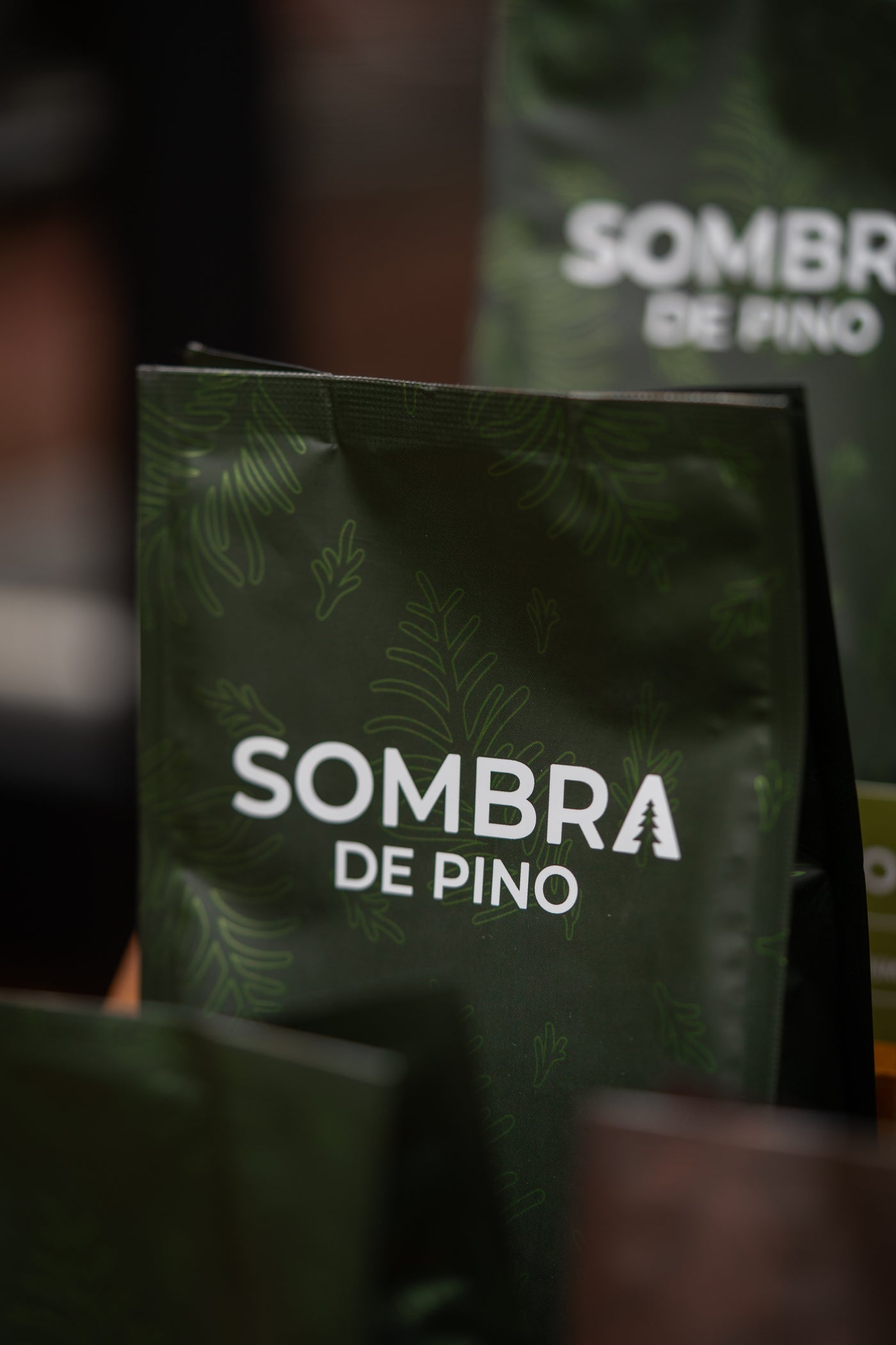 Café molido Sombra de Pino, tostado, en bolsa de 250 gramos, de villa rica peru